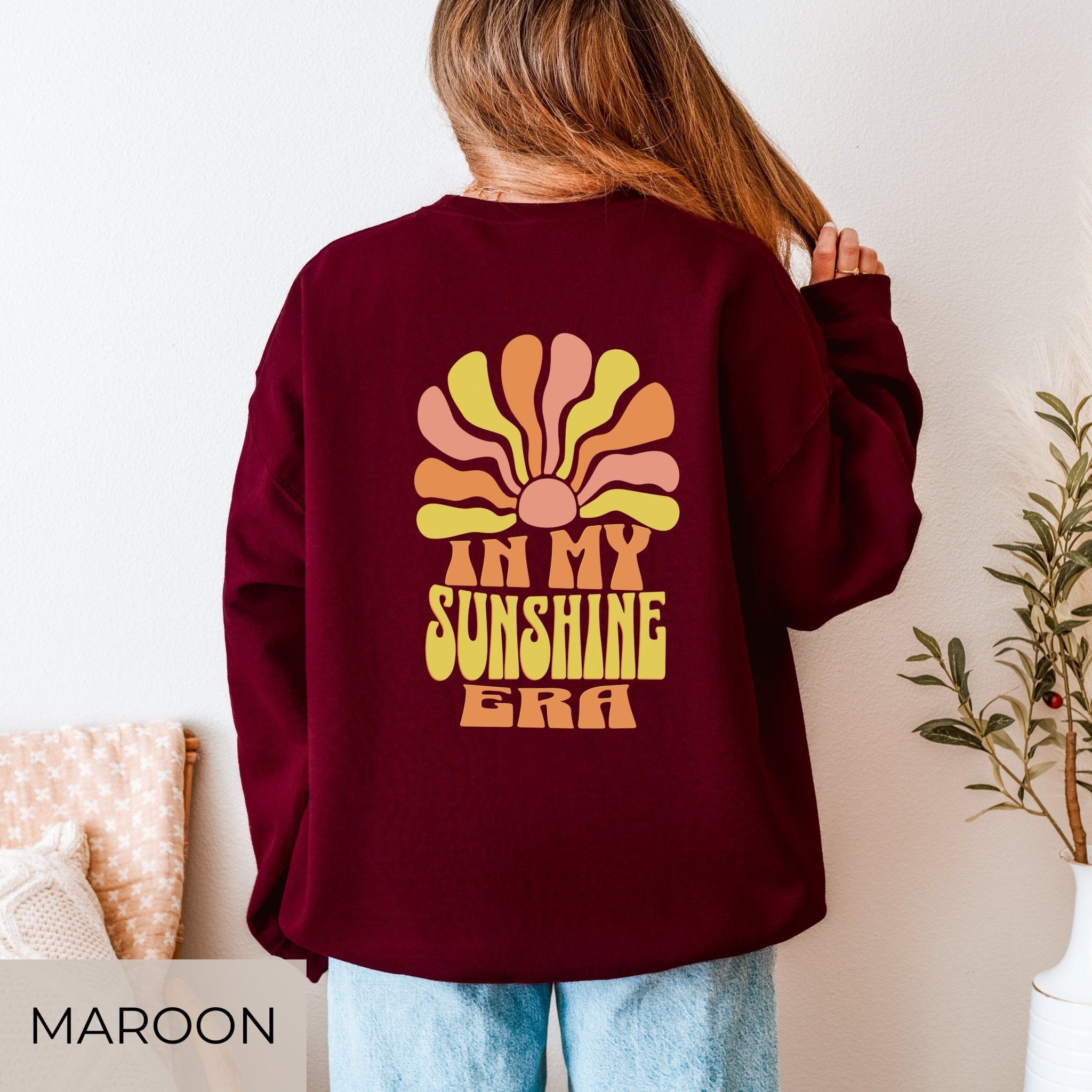 In my Sunshine Era Sweater • Retro Sonnen - Design vorn & hinten - SoulDesignsAnnabel